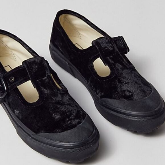 Vans Style 93 Velvet Mary Jane Sneaker- Black - Picture 1 of 11